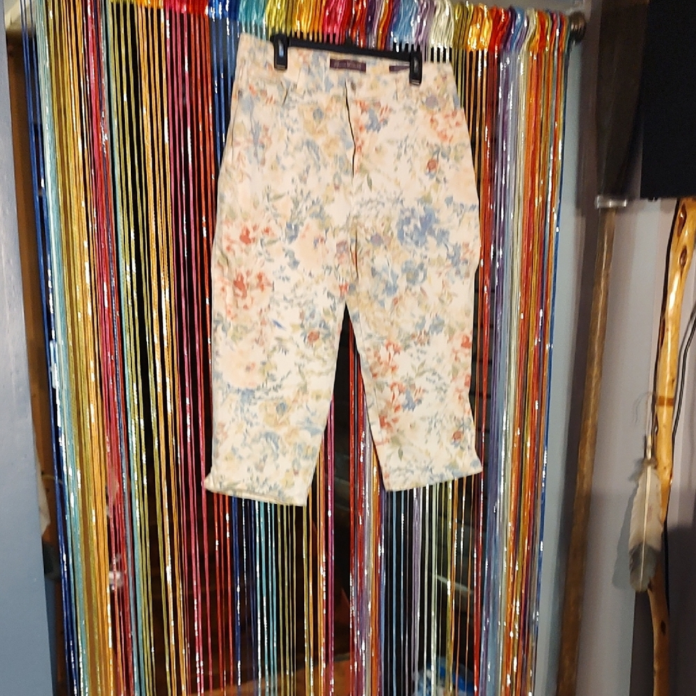 Gloria Vanderbilt Multicolor Floral Jeans